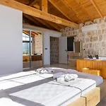 Islamlar Village 2 Bedroom 7196 * קלקן