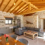 Islamlar Village 2 Bedroom 7196 קלקן